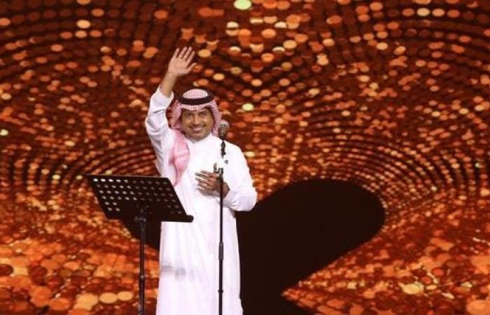 راشد الماجد يحلق طرباً في جدة ويصل "الترند" العالمي