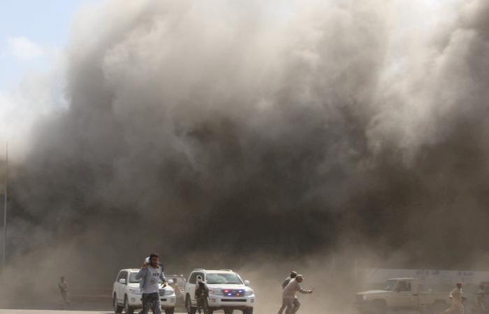 خارجية اليمن تكشف تفاصيل جديدة حول هجوم مطار عدن