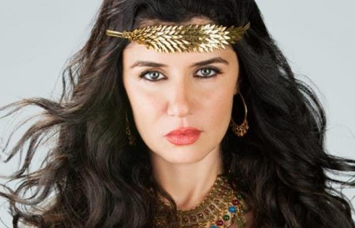 فنانة مصرية جديدة في "قائمة كورونا".. وتحذير للمخالطين