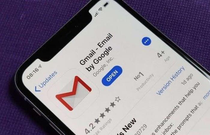 توقف عن استخدام Gmail في آيفون.. "خصوصيتك في خطر"