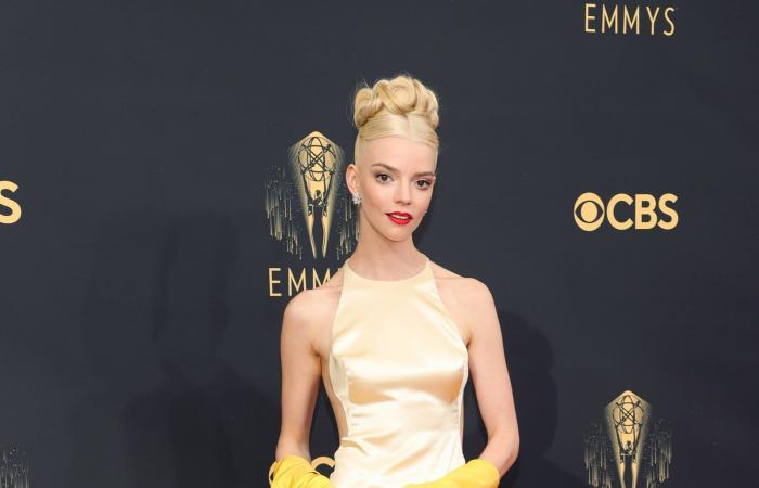 هذه مفاجأت إطلالات النجمات في حفل Emmy Awards 2021